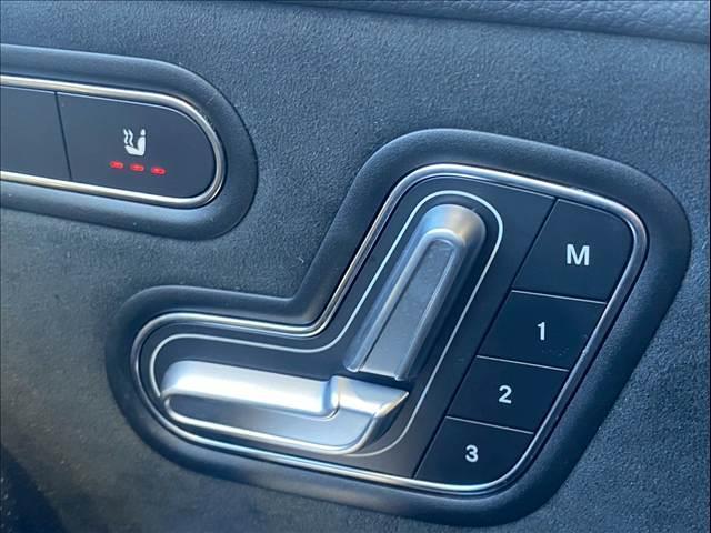 CLAクラス CLA200d AMGライン レーダークルーズコントロール/ブラインドスポットモニター/シートヒーター/パワーシート/シートメモリー/レーンキープアシスト/レーンチェンジアシスト/スマートキー/ACC/BSM/フルセグTV(11枚目)