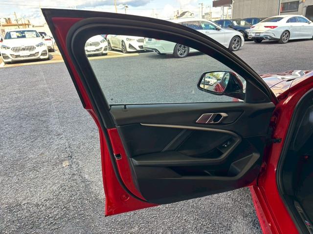 1シリーズ 118d Mスポーツ AppleCarPlay/コンフォートPKG/パワーバックドア/BSM/ACC/シートメモリー/パワーシート/レーダークルーズコントロール/パーキングアシスト/スマートキー/ワンオーナー/カープレイ(57枚目)