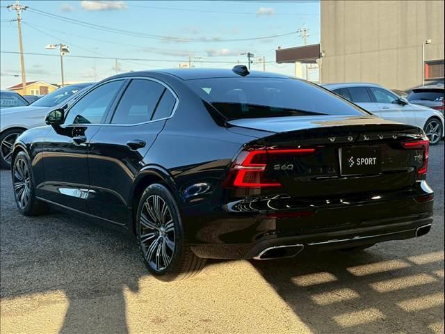 S60 T5 インスクリプション ハーマンカードン/HUD/BSM/ACC/シートクーラー/シートヒーター/レーダークルーズコントロール/AppleCarPlay/カープレイ/ステアリングヒーター/全方位カメラ/パーキングアシスト(17枚目)