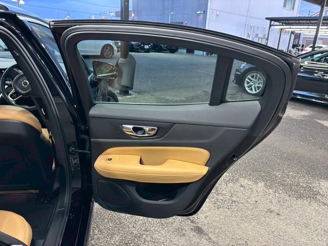 S60 T5 インスクリプション ハーマンカードン/HUD/BSM/ACC/シートクーラー/シートヒーター/レーダークルーズコントロール/AppleCarPlay/カープレイ/ステアリングヒーター/全方位カメラ/パーキングアシスト(58枚目)