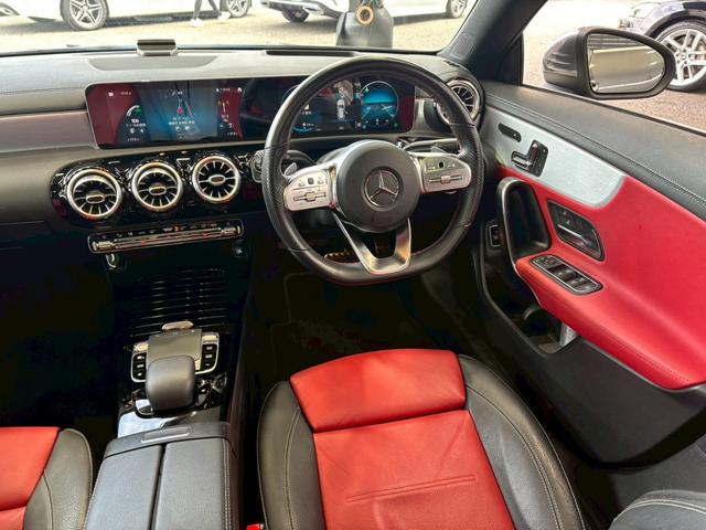 CLAクラス シューティングブレーク CLA200dシュティングブレAMGレザエクスクルP レザーエクスクルーシブPKG/サンルーフ/全方位カメラ/HUD/ACC/BSM/シートヒーター/シートヒーター/パワーシート/赤革シート/レーダークルコン/電動リアゲート/ヘッドアップディスプレイ(49枚目)