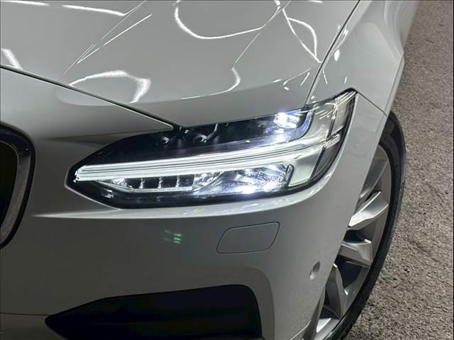 V90 T5 モメンタム 全方位カメラ/電動トランク/AppleCarPlay/シートヒーター/ベージュ革シート/パワーシート/シートメモリー/カープレイ/自動駐車/フルセグ/電動トランク/BSM/ACC/レーダークルコン(64枚目)
