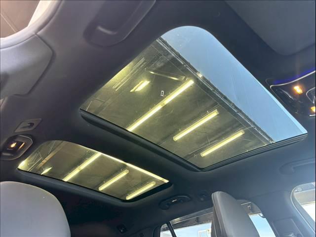 Cクラスステーションワゴン C200ステーションワゴンアバンギャルドAMGライン サンルーフ/AppleCarPlay/全方位カメラ/HUD/BSm/ACC/カープレイ/電動リアゲート/レーダークルーズコントロール/シートメモリー/シートヒーター/アンビエントライト/ARナビ(3枚目)