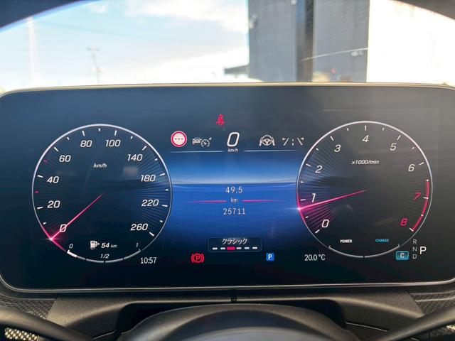 Cクラスステーションワゴン C200ステーションワゴンアバンギャルドAMGライン サンルーフ/AppleCarPlay/全方位カメラ/HUD/BSm/ACC/カープレイ/電動リアゲート/レーダークルーズコントロール/シートメモリー/シートヒーター/アンビエントライト/ARナビ(25枚目)