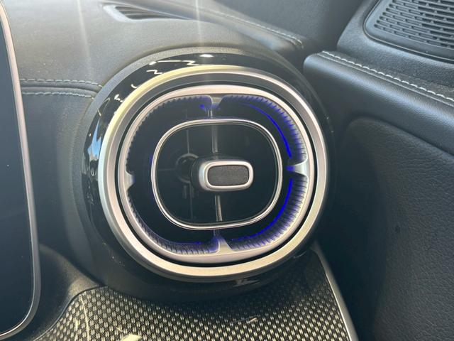 Cクラスステーションワゴン C200ステーションワゴンアバンギャルドAMGライン サンルーフ/AppleCarPlay/全方位カメラ/HUD/BSm/ACC/カープレイ/電動リアゲート/レーダークルーズコントロール/シートメモリー/シートヒーター/アンビエントライト/ARナビ(50枚目)