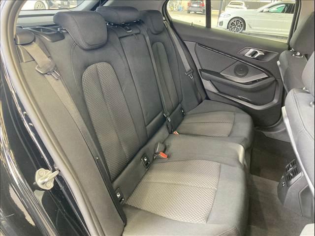 1シリーズ 118d プレイ AppleCarPlay/電動トランク/シートメモリー/パワーシート/電動トランク/アンビエントライト/レーダークルーズコントロール/オートホールド/カープレイ/純正ナビ/ETC/衝突軽減ブレーキ(6枚目)