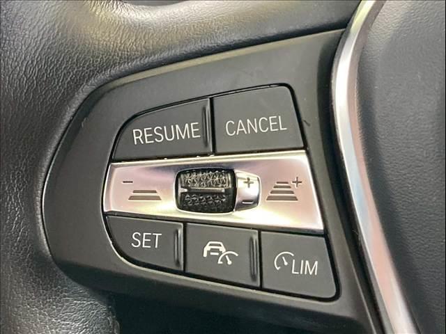 1シリーズ 118d プレイ AppleCarPlay/電動トランク/シートメモリー/パワーシート/電動トランク/アンビエントライト/レーダークルーズコントロール/オートホールド/カープレイ/純正ナビ/ETC/衝突軽減ブレーキ(8枚目)