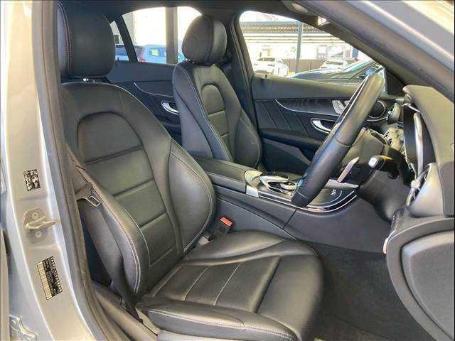 Cクラス C220dローレウスエディションスポーツプラスパック 黒革シート/エアサス/シートヒーター/BSM/HUD/ACC/AppleCarPlay/カープレイ/アンビエントライト/レーンキープアシスト/レーンチェンジアシスト/パワーシート/シートヒーター(5枚目)