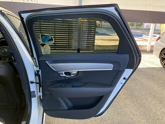 Cクラス C220dローレウスエディションスポーツプラスパック 黒革シート/エアサス/シートヒーター/BSM/HUD/ACC/AppleCarPlay/カープレイ/アンビエントライト/レーンキープアシスト/レーンチェンジアシスト/パワーシート/シートヒーター(56枚目)