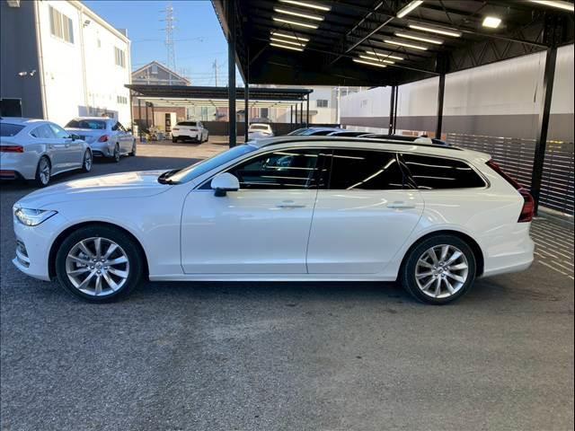 V90 B5 モメンタム AppleCarPlay/Googleナビ/黒革シート/ブラインドスポット/アダプティブクルーズコントロール/シートヒーター/ステアリングヒーター/パワーテールゲート/パワーシート/スマートキー(15枚目)