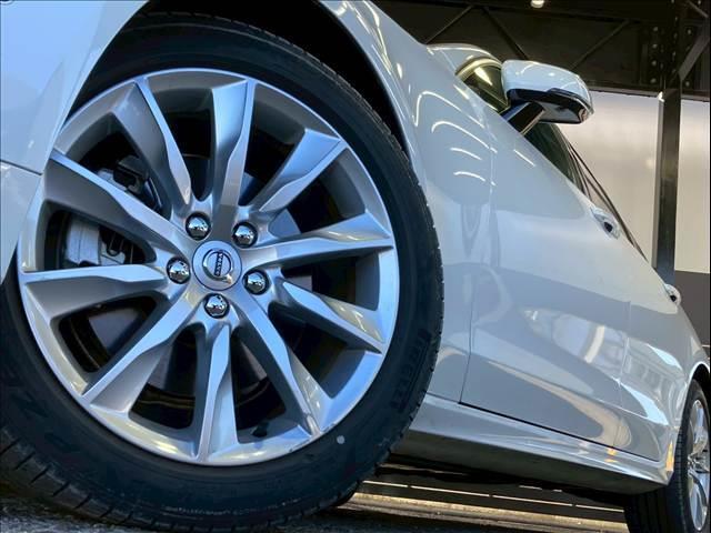 V90 B5 モメンタム AppleCarPlay/Googleナビ/黒革シート/ブラインドスポット/アダプティブクルーズコントロール/シートヒーター/ステアリングヒーター/パワーテールゲート/パワーシート/スマートキー(19枚目)