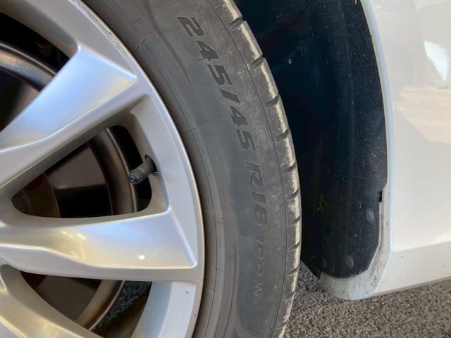 V90 B5 モメンタム AppleCarPlay/Googleナビ/黒革シート/ブラインドスポット/アダプティブクルーズコントロール/シートヒーター/ステアリングヒーター/パワーテールゲート/パワーシート/スマートキー(24枚目)