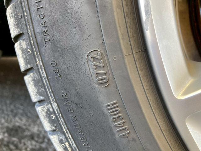 V90 B5 モメンタム AppleCarPlay/Googleナビ/黒革シート/ブラインドスポット/アダプティブクルーズコントロール/シートヒーター/ステアリングヒーター/パワーテールゲート/パワーシート/スマートキー(25枚目)