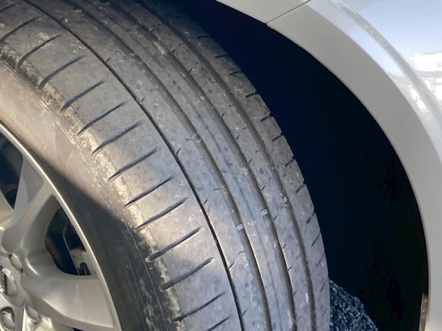 V90 B5 モメンタム AppleCarPlay/Googleナビ/黒革シート/ブラインドスポット/アダプティブクルーズコントロール/シートヒーター/ステアリングヒーター/パワーテールゲート/パワーシート/スマートキー(26枚目)