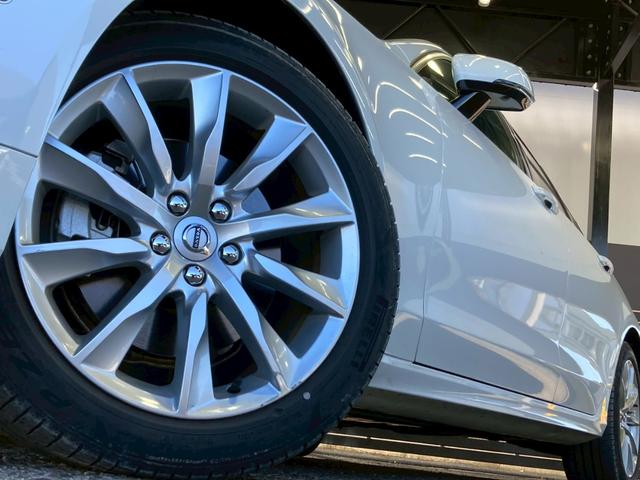 V90 B5 モメンタム AppleCarPlay/Googleナビ/黒革シート/ブラインドスポット/アダプティブクルーズコントロール/シートヒーター/ステアリングヒーター/パワーテールゲート/パワーシート/スマートキー(28枚目)