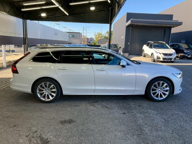 V90 B5 モメンタム AppleCarPlay/Googleナビ/黒革シート/ブラインドスポット/アダプティブクルーズコントロール/シートヒーター/ステアリングヒーター/パワーテールゲート/パワーシート/スマートキー(76枚目)