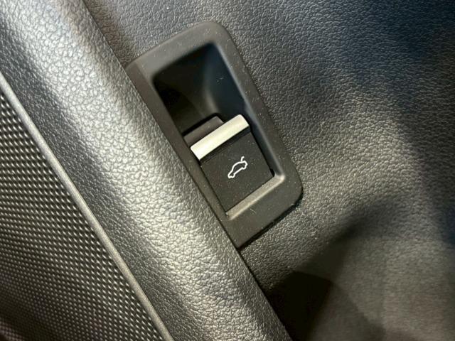 Ａ４ ３５ＴＤＩ　Ｓライン　ＡｐｐｌｅＣａｒＰｌａｙ／全方位カメラ／アンビエントライト／ＡＣＣ／ＢＳＭ／レーダークルコン／レーンキープアシスト／マトリクスＬＥＤ／シートヒーター／シートメモリー／パワーシート／パーキングアシスト（60枚目）