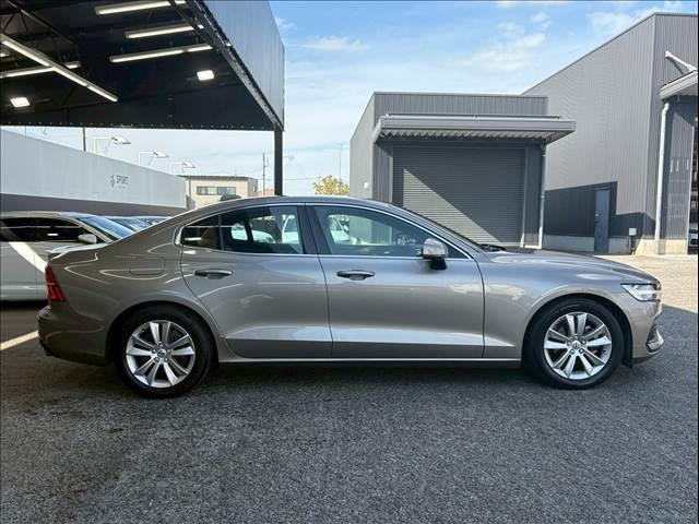 店舗は国道一号線沿い！最寄り駅は矢作橋駅になります。事前にご連絡頂ければお迎えも可能です！