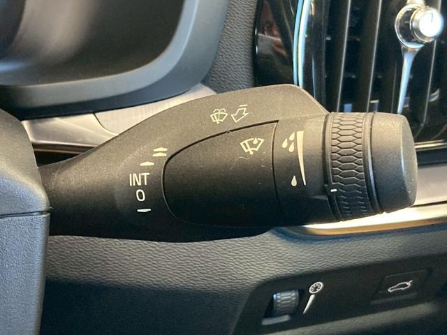 お問い合わせは０１２０ー３７ー４０９２まで。専門店だからこその知識・経験豊富なスタッフ達が、お客様に最適な一台をご案内致します。