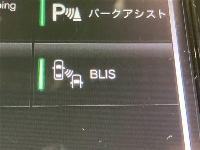 ブラインドスポットモニターや衝突軽減ブレーキなど様々な安全装備も充実♪