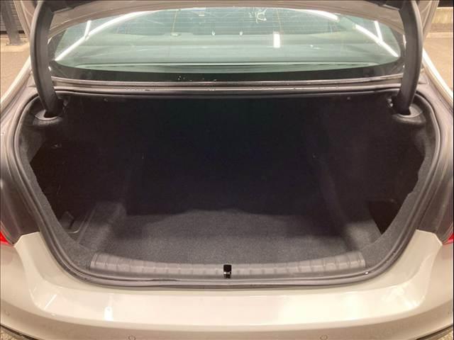 ５シリーズ ５２３ｄ　Ｍスポーツ　全方位カメラ／電動トランク／ＢＳＭ／ＡＣＣ／フルセグ／シートメモリー／パワーシート／アンビエントライト／障害物センサー／純正ナビ／インテリジェントセーフティー／ＥＴＣ／パーキングアシスト（18枚目）