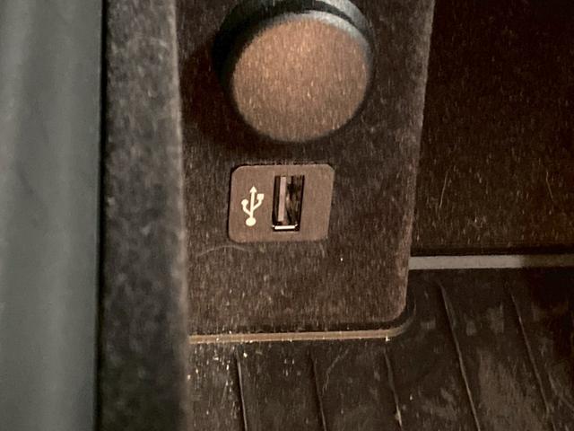 ５シリーズ ５２３ｄ　Ｍスポーツ　全方位カメラ／電動トランク／ＢＳＭ／ＡＣＣ／フルセグ／シートメモリー／パワーシート／アンビエントライト／障害物センサー／純正ナビ／インテリジェントセーフティー／ＥＴＣ／パーキングアシスト（33枚目）