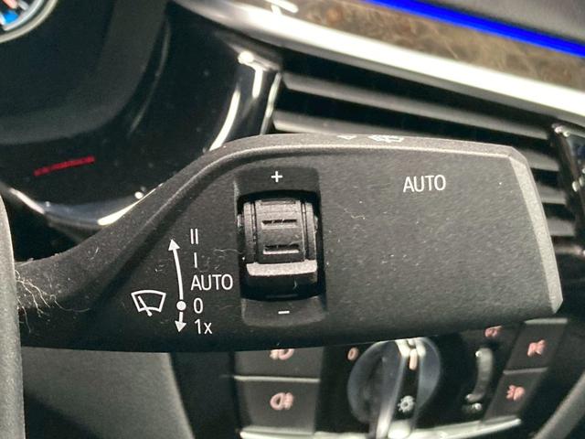 ５シリーズ ５２３ｄ　Ｍスポーツ　全方位カメラ／電動トランク／ＢＳＭ／ＡＣＣ／フルセグ／シートメモリー／パワーシート／アンビエントライト／障害物センサー／純正ナビ／インテリジェントセーフティー／ＥＴＣ／パーキングアシスト（39枚目）