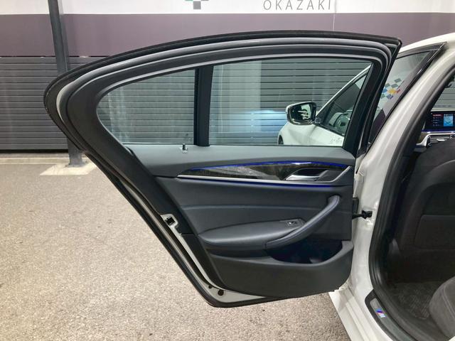 ５シリーズ ５２３ｄ　Ｍスポーツ　全方位カメラ／電動トランク／ＢＳＭ／ＡＣＣ／フルセグ／シートメモリー／パワーシート／アンビエントライト／障害物センサー／純正ナビ／インテリジェントセーフティー／ＥＴＣ／パーキングアシスト（51枚目）