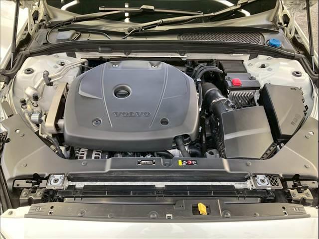 V60 T5 インスクリプション ハーマンカードン/ベージュ革/AppleCarPlay/HUD/BSM/ACC/全方位カメラ/カープレイ/シートヒーター/シートクーラー/フルゼグ/自動駐車機能/パイロットシイステム/電動トランク(12枚目)