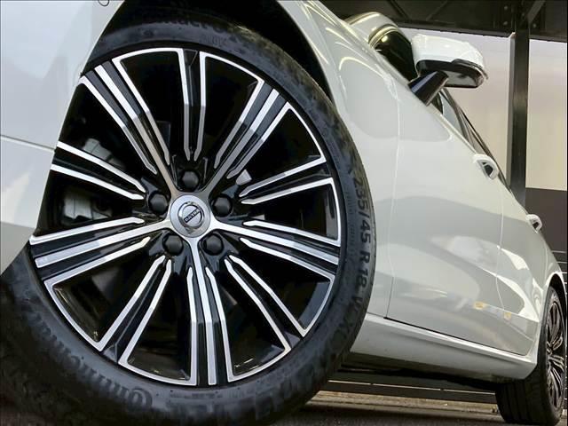 V60 T5 インスクリプション ハーマンカードン/ベージュ革/AppleCarPlay/HUD/BSM/ACC/全方位カメラ/カープレイ/シートヒーター/シートクーラー/フルゼグ/自動駐車機能/パイロットシイステム/電動トランク(19枚目)