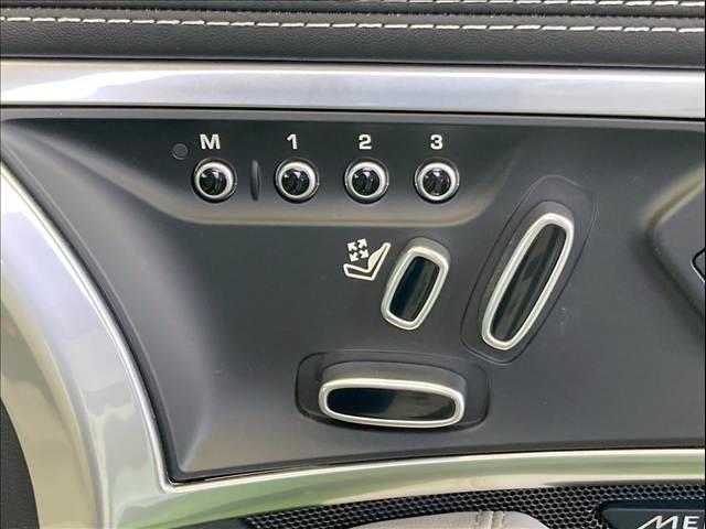 Ｆタイプ Ｒ－ダイナミック　クーペ　Ｐ３００　ガラスルーフ／メリディアンサウンド／スポーツエグゾースト／パフォーマンスシート／１２ｗａｙ電動調節機能パワーシート／シートクーラー／シートヒーター／アンビエントライト／ステアリングヒーター／クルコン（10枚目）