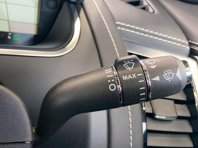 Ｆタイプ Ｒ－ダイナミック　クーペ　Ｐ３００　ガラスルーフ／メリディアンサウンド／スポーツエグゾースト／パフォーマンスシート／１２ｗａｙ電動調節機能パワーシート／シートクーラー／シートヒーター／アンビエントライト／ステアリングヒーター／クルコン（59枚目）