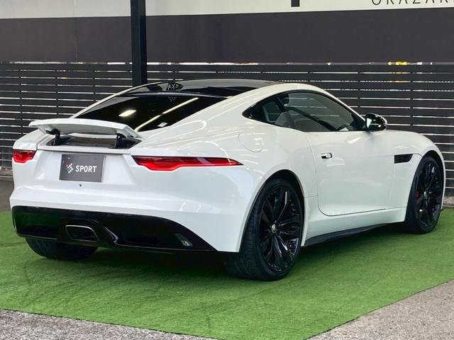 Ｆタイプ Ｒ－ダイナミック　クーペ　Ｐ３００　ガラスルーフ／メリディアンサウンド／スポーツエグゾースト／パフォーマンスシート／１２ｗａｙ電動調節機能パワーシート／シートクーラー／シートヒーター／アンビエントライト／ステアリングヒーター／クルコン（77枚目）