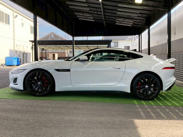 Ｆタイプ Ｒ－ダイナミック　クーペ　Ｐ３００　ガラスルーフ／メリディアンサウンド／スポーツエグゾースト／パフォーマンスシート／１２ｗａｙ電動調節機能パワーシート／シートクーラー／シートヒーター／アンビエントライト／ステアリングヒーター／クルコン（79枚目）