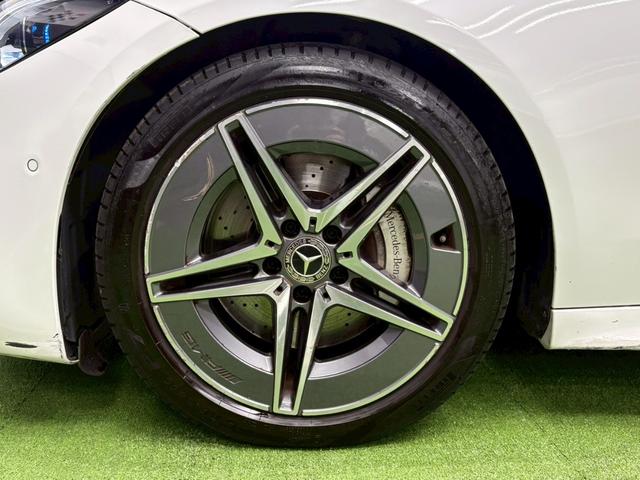 Cクラス C220dアバンギャルド AMGライン AppleCarPlay/全周囲カメラ/ヘッドアップディスプレイ/ブラインドスポット/アダプティブクルーズコントロール/電動トランク/シートヒーター/キーレスゴー/LEDヘッドライト(22枚目)