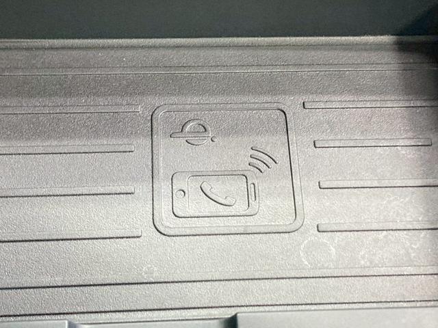 Ａ４アバント ブラックスタイルプラス　２５０台限定車／１オーナー／ＡｐｐｌｅＣａｒＰｌａｙ／全方位カメラ／カープレイ／ＡＣＣ／ＢＳＭ／１９インチＡＷ／シートヒーター／シートメモリー／パワーシート／電動トランク／クリアランスソナー（54枚目）