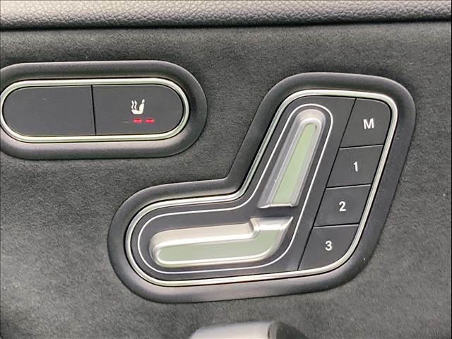 Ａクラス Ａ２００ｄ　ＡＭＧライン　ＡＣＣ／ＢＳＭ／シートヒーター／シートメモリー／レーンチェンジアシスト／レーンキープアシスト／レーダークルコン／ブラインドスポット／フルセグ／衝突軽減ブレーキ／クリアランスソナー／スマートキー（11枚目）