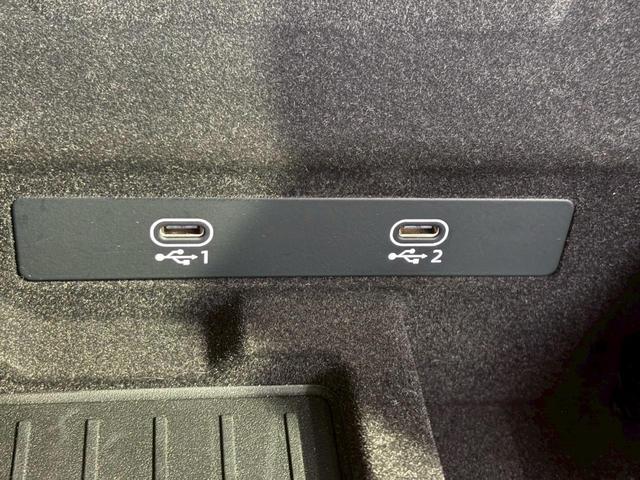 Ａ６アバント ４０　ＴＤＩ　ｑｕａｔｔｒｏ　ｓｐｏｒｔ　マルチカラーアンビエントライト／４ゾーンデラックスオートマチックエアコン／全方位カメラＨＤマトリクスＬＥＤ／フルゼグ／ＡＣＣ／ＡｐｐｌｅＣａｒＰｌａｙ／カープレイ／電動トランク／パーキングアシスト／（48枚目）