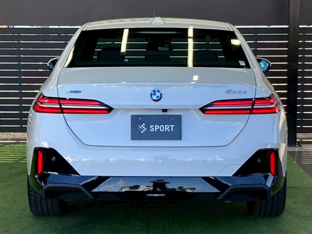 ５シリーズ ５２３ｄ　ｘＤｒｉｖｅ　Ｍスポーツ　コンフォートドライビングＰＫＧ／全方位カメラ／４ゾーンデラックスエアコン／ＡＣＣ／ＢＳＭ／ＨＵＤ／電動トランク／アンビエントライト／レーンキープアシスト／ＡｐｐｌｅＣａｒＰｌａｙ／カープレイ（68枚目）