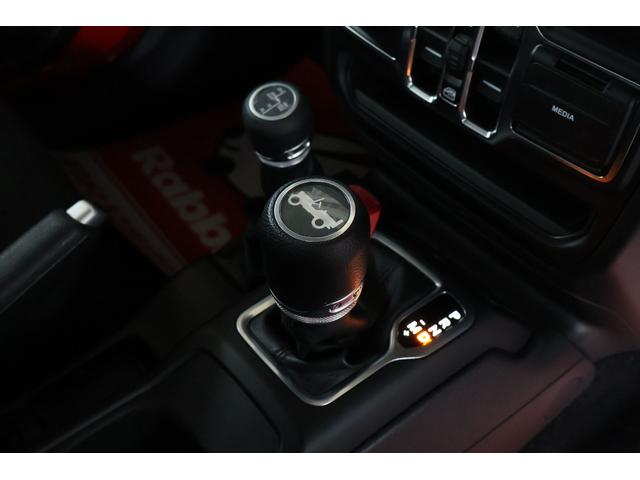 ジープ・ラングラーアンリミテッド スポーツ バックカメラ/サイドカメラ/フロントカメラ/前後ドライブレコーダー/クルーズコントロール/プッシュスタート/オートライト/ダウンヒルアシスト/フリーダムトップ/Bluetooth/USB/当店直接買取(21枚目)