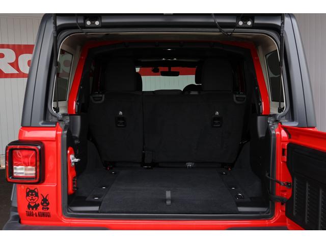 ジープ・ラングラーアンリミテッド スポーツ バックカメラ/サイドカメラ/フロントカメラ/前後ドライブレコーダー/クルーズコントロール/プッシュスタート/オートライト/ダウンヒルアシスト/フリーダムトップ/Bluetooth/USB/当店直接買取(32枚目)