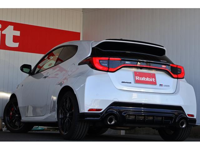 ＧＲヤリス ＲＺ　ハイパフォーマンス　ＧＲエアロパーツセット／純正ＢＢＳ１８ＡＷ／マーブル柄カーボンルーフ／クーリングパッケージ／ナビパッケージ／デジタルインナーミラー／前後ドライブレコーダー／ＪＢＬプレミアムサウンド／当店直接買取（4枚目）