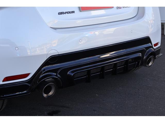 ＧＲヤリス ＲＺ　ハイパフォーマンス　ＧＲエアロパーツセット／純正ＢＢＳ１８ＡＷ／マーブル柄カーボンルーフ／クーリングパッケージ／ナビパッケージ／デジタルインナーミラー／前後ドライブレコーダー／ＪＢＬプレミアムサウンド／当店直接買取（24枚目）