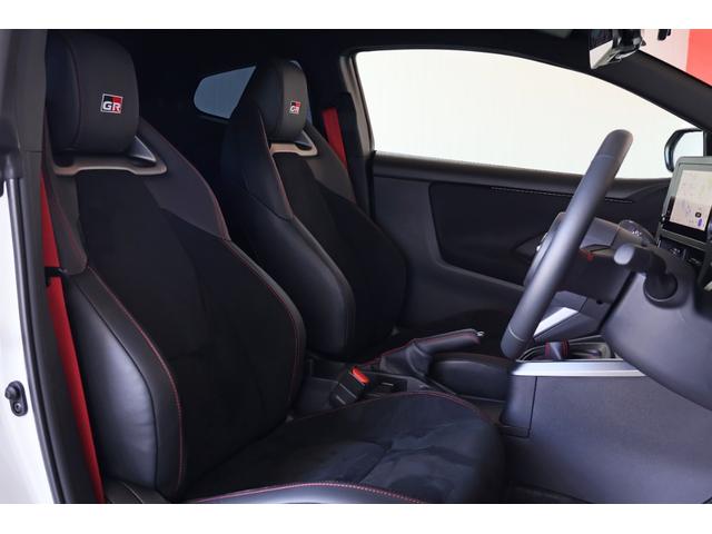 ＧＲヤリス ＲＺ　ハイパフォーマンス　ＧＲエアロパーツセット／純正ＢＢＳ１８ＡＷ／マーブル柄カーボンルーフ／クーリングパッケージ／ナビパッケージ／デジタルインナーミラー／前後ドライブレコーダー／ＪＢＬプレミアムサウンド／当店直接買取（34枚目）