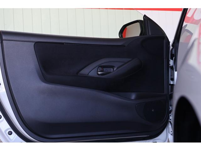 ＧＲヤリス ＲＺ　ハイパフォーマンス　ＧＲエアロパーツセット／純正ＢＢＳ１８ＡＷ／マーブル柄カーボンルーフ／クーリングパッケージ／ナビパッケージ／デジタルインナーミラー／前後ドライブレコーダー／ＪＢＬプレミアムサウンド／当店直接買取（41枚目）