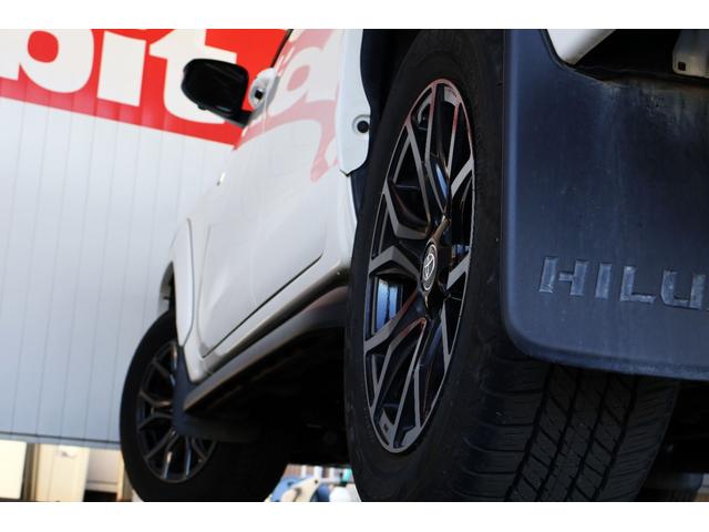 ハイラックス Ｚ　ＧＲスポーツ　禁煙１オーナー／８インチナビ／３６０カメラ／前後ドラレコ／ＧＲレッドキャリパー／ハードトノカバー／ＬＥＤヘッド／ＬＥＤフォグ／ヒッチメンバー／１８インチブラックＡＷ／同色オーバーフェンダー／衝突軽減（15枚目）