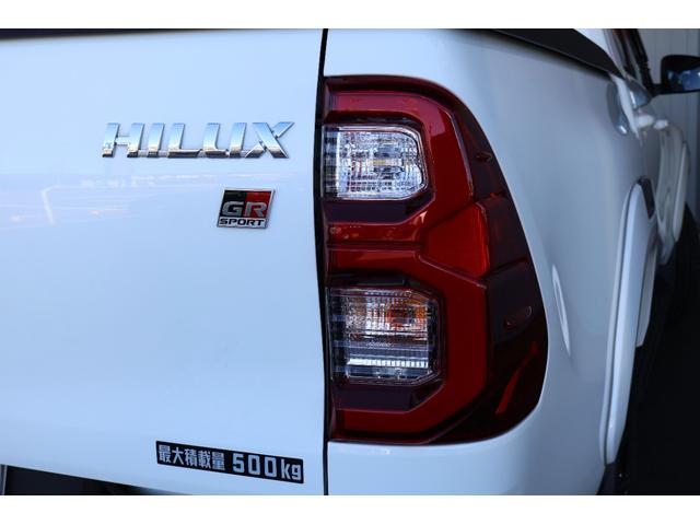 ハイラックス Ｚ　ＧＲスポーツ　禁煙１オーナー／８インチナビ／３６０カメラ／前後ドラレコ／ＧＲレッドキャリパー／ハードトノカバー／ＬＥＤヘッド／ＬＥＤフォグ／ヒッチメンバー／１８インチブラックＡＷ／同色オーバーフェンダー／衝突軽減（17枚目）