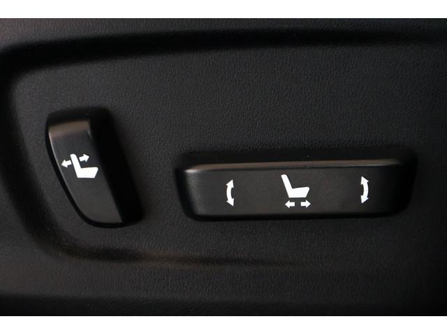 ＲＸ ＲＸ３００　Ｆスポーツ　パノラマルーフ／ルーフレール／１２．３インチフルセグナビ／パノラミックビューモニター／赤革シート／シートヒーター／ベンチレーション／後席シートヒーター／後席パワーシート／角型３眼ＬＥＤヘッドランプ（13枚目）