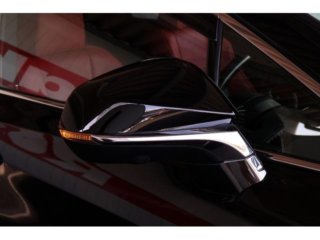 ＲＸ ＲＸ３００　Ｆスポーツ　パノラマルーフ／ルーフレール／１２．３インチフルセグナビ／パノラミックビューモニター／赤革シート／シートヒーター／ベンチレーション／後席シートヒーター／後席パワーシート／角型３眼ＬＥＤヘッドランプ（20枚目）