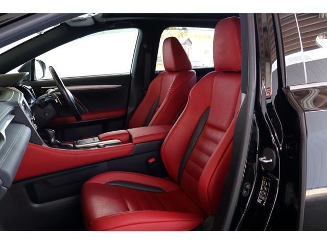 ＲＸ ＲＸ３００　Ｆスポーツ　パノラマルーフ／ルーフレール／１２．３インチフルセグナビ／パノラミックビューモニター／赤革シート／シートヒーター／ベンチレーション／後席シートヒーター／後席パワーシート／角型３眼ＬＥＤヘッドランプ（34枚目）